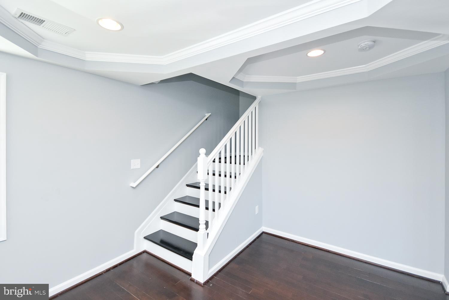 SWANLAND HEIGHTS - Residential