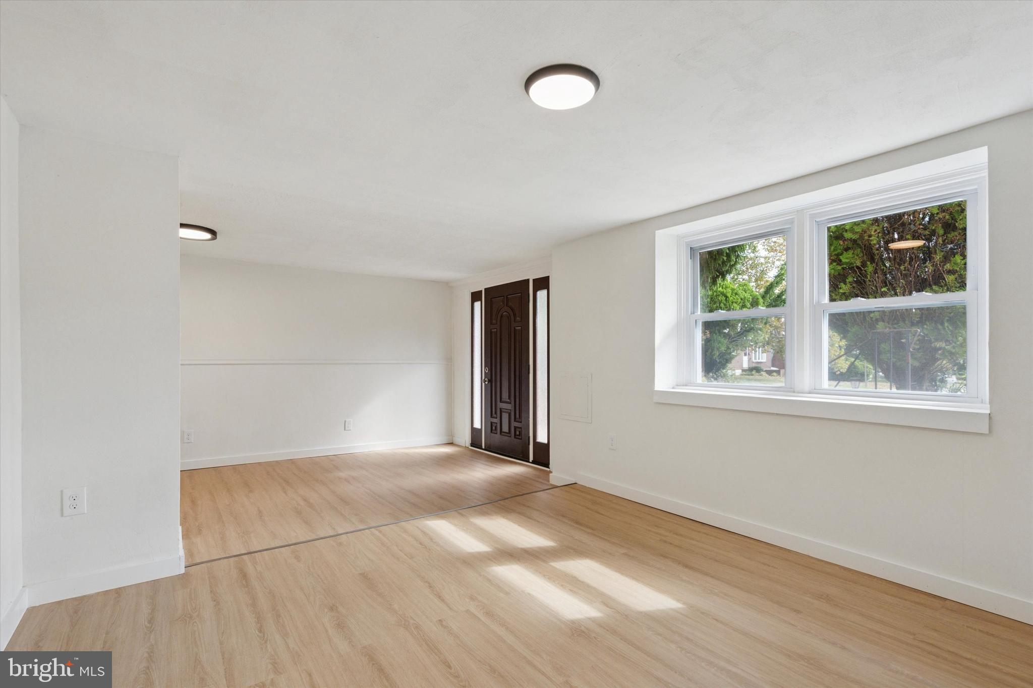 SOMERTON - Residential