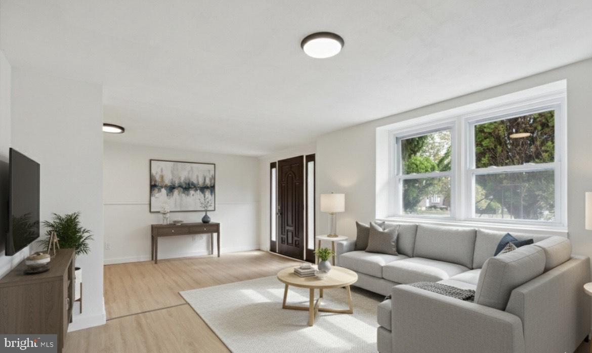 SOMERTON - Residential