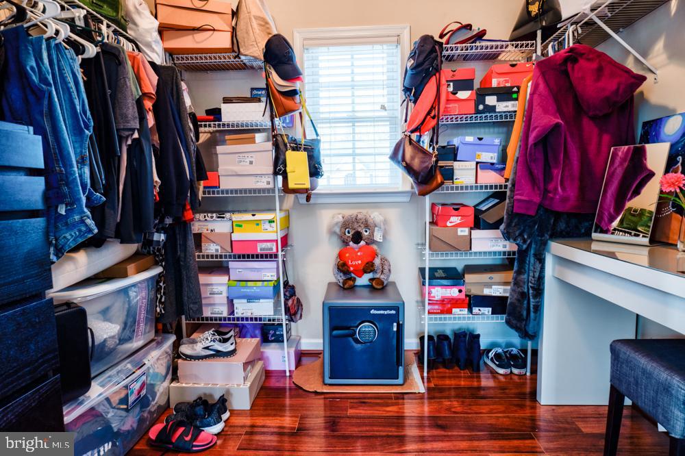 LANSDOWNE - Residential