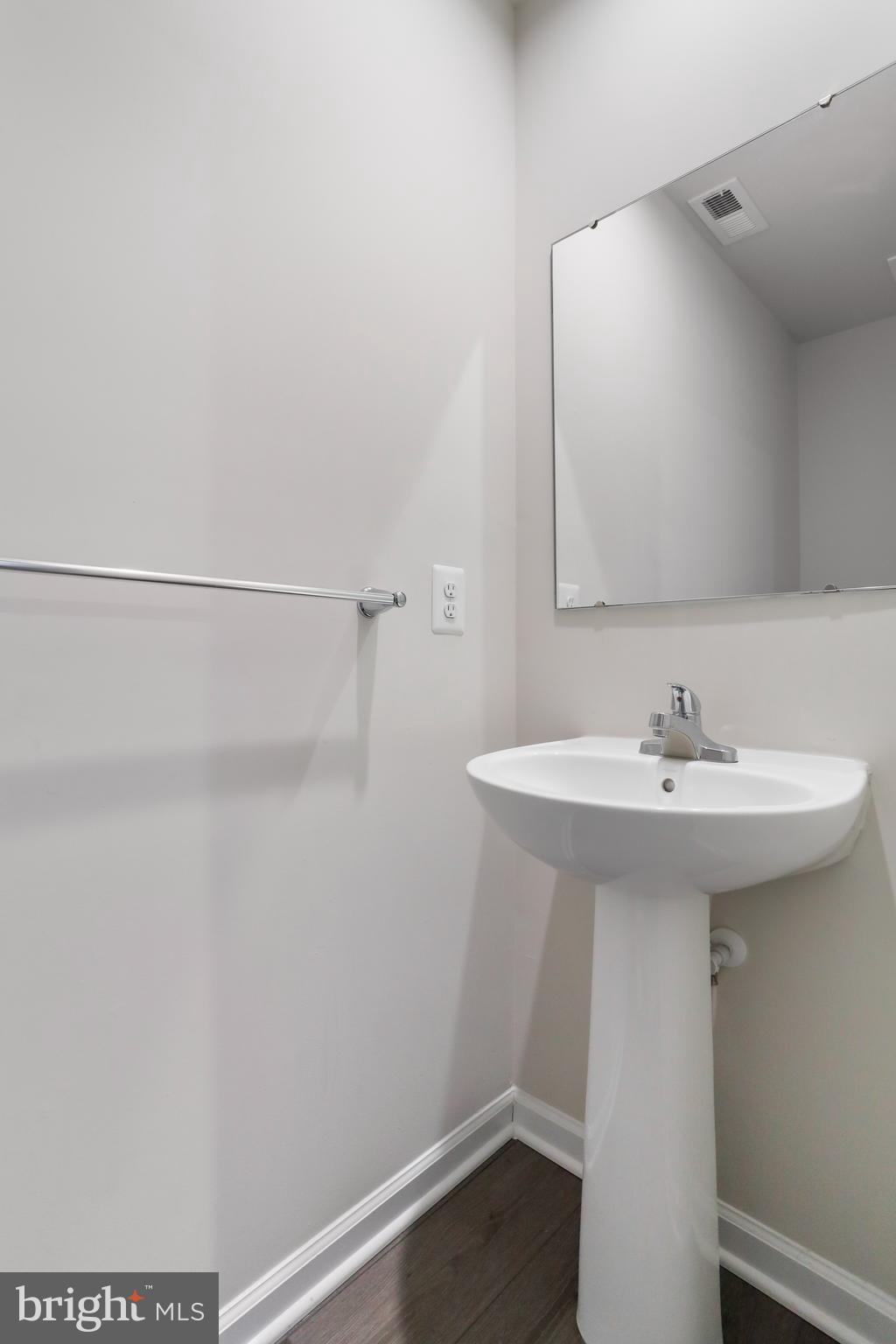 CARDINAL POINTE - Residential