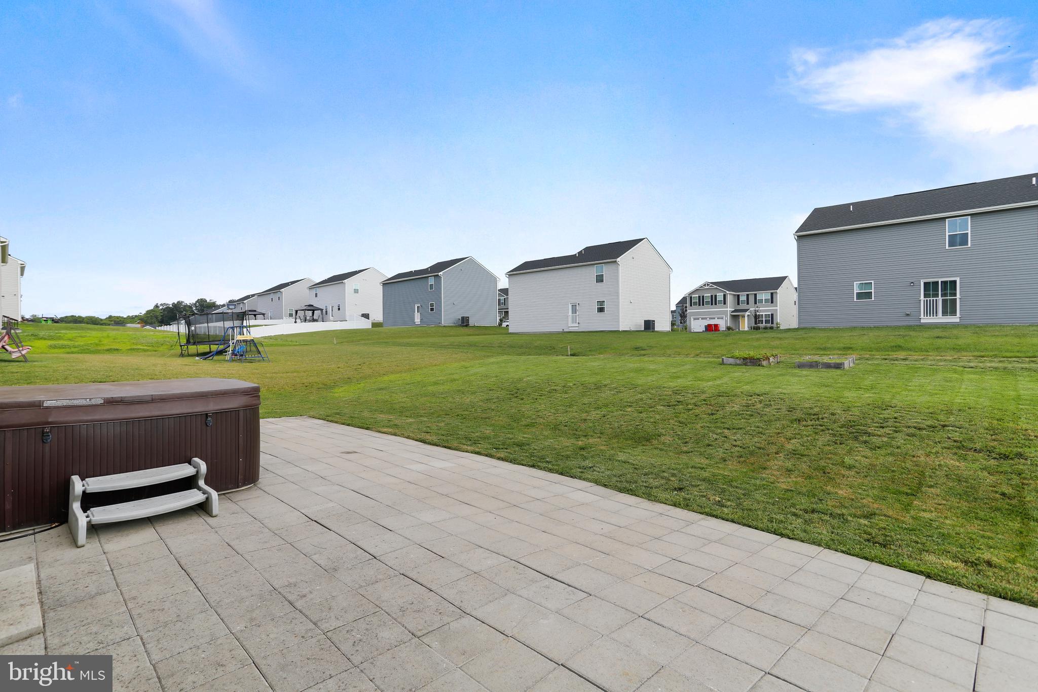 CARDINAL POINTE - Residential