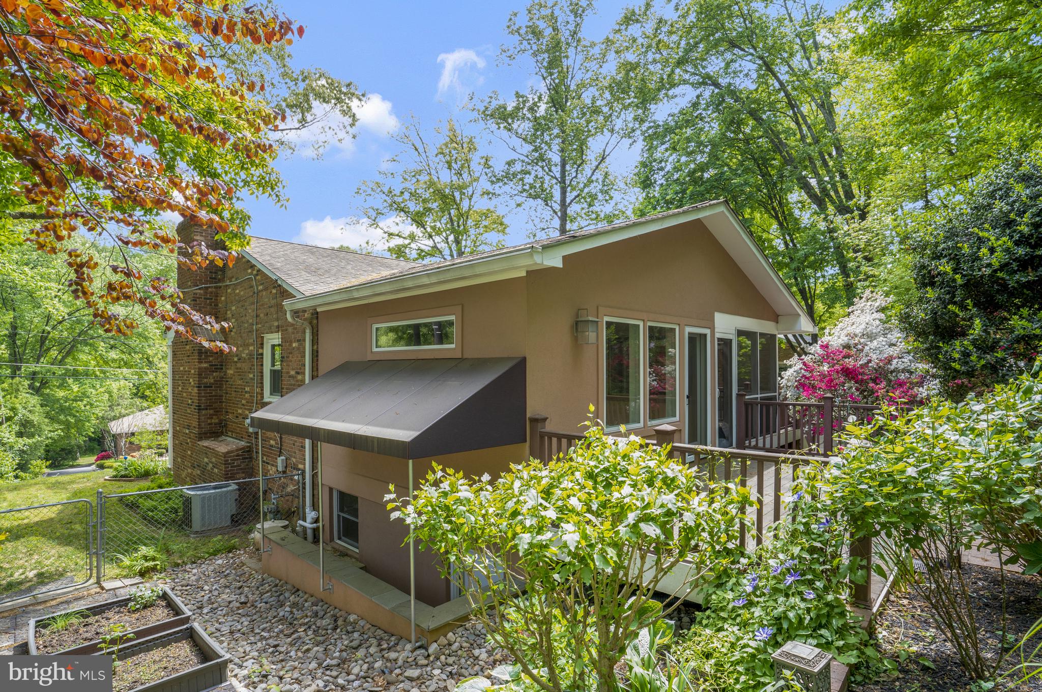 MANTUA HILLS - Residential