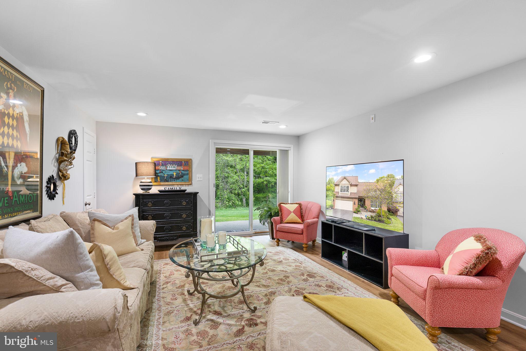 WALNUT HILL ESTATES - Residential