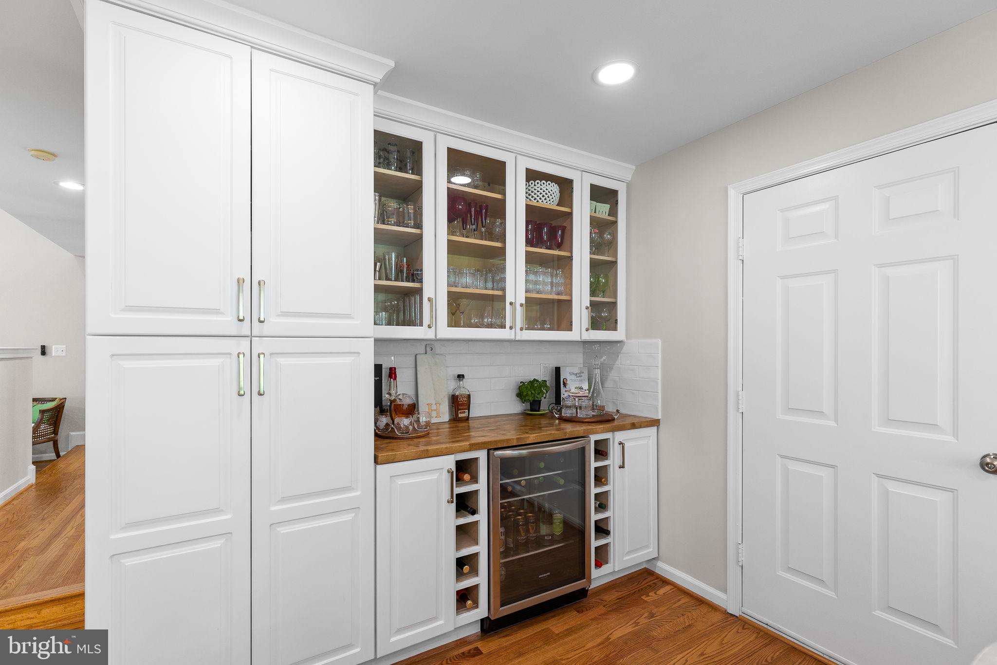 WALNUT HILL ESTATES - Residential