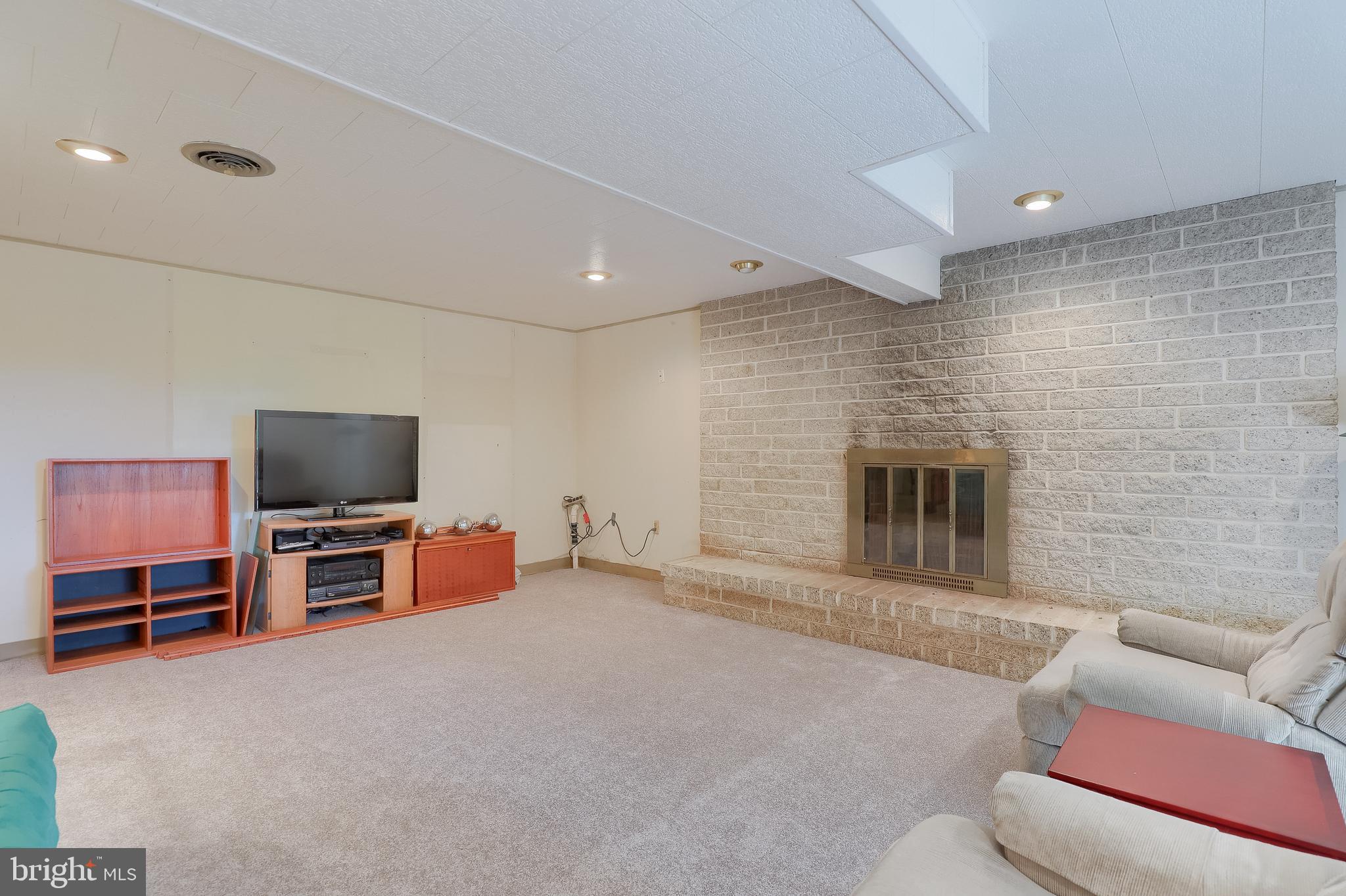 BLOSSOM HILL - Residential
