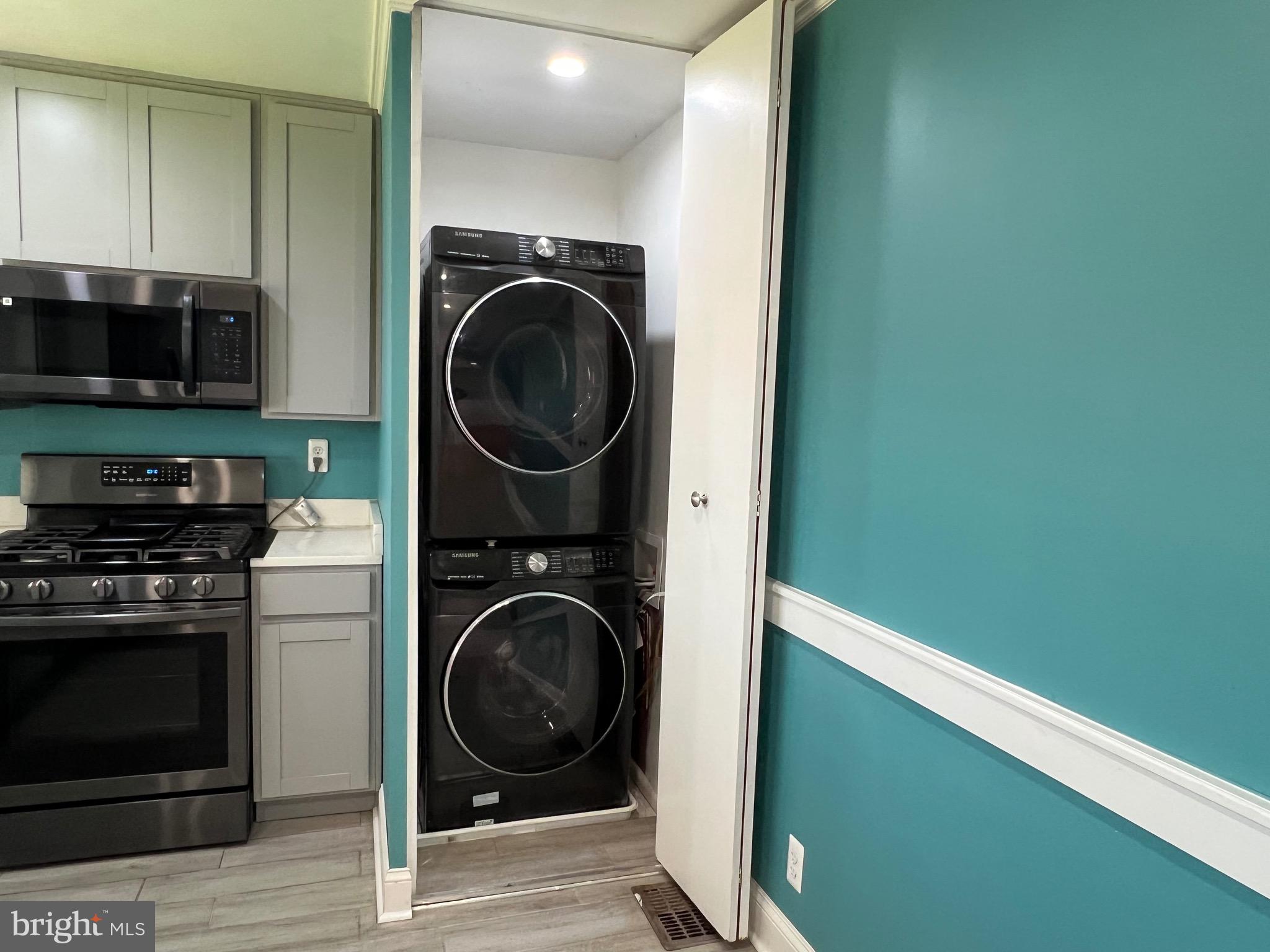 WESTGATE WOODS - Residential Lease