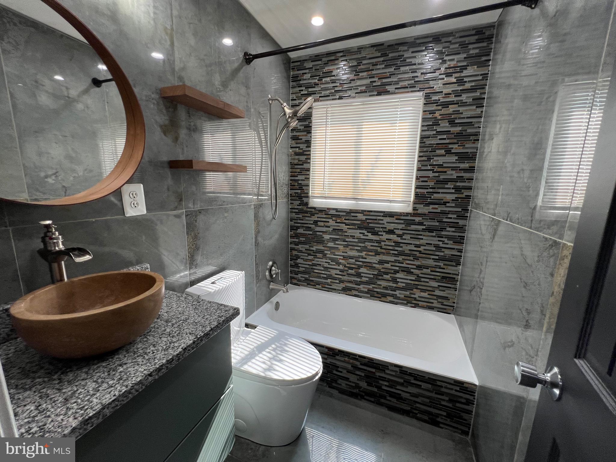 WESTGATE WOODS - Residential Lease