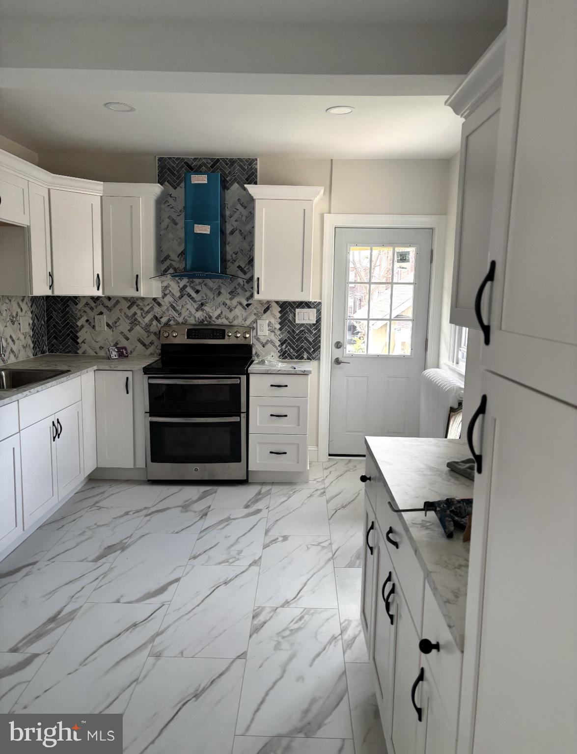 274 SANFORD ROAD