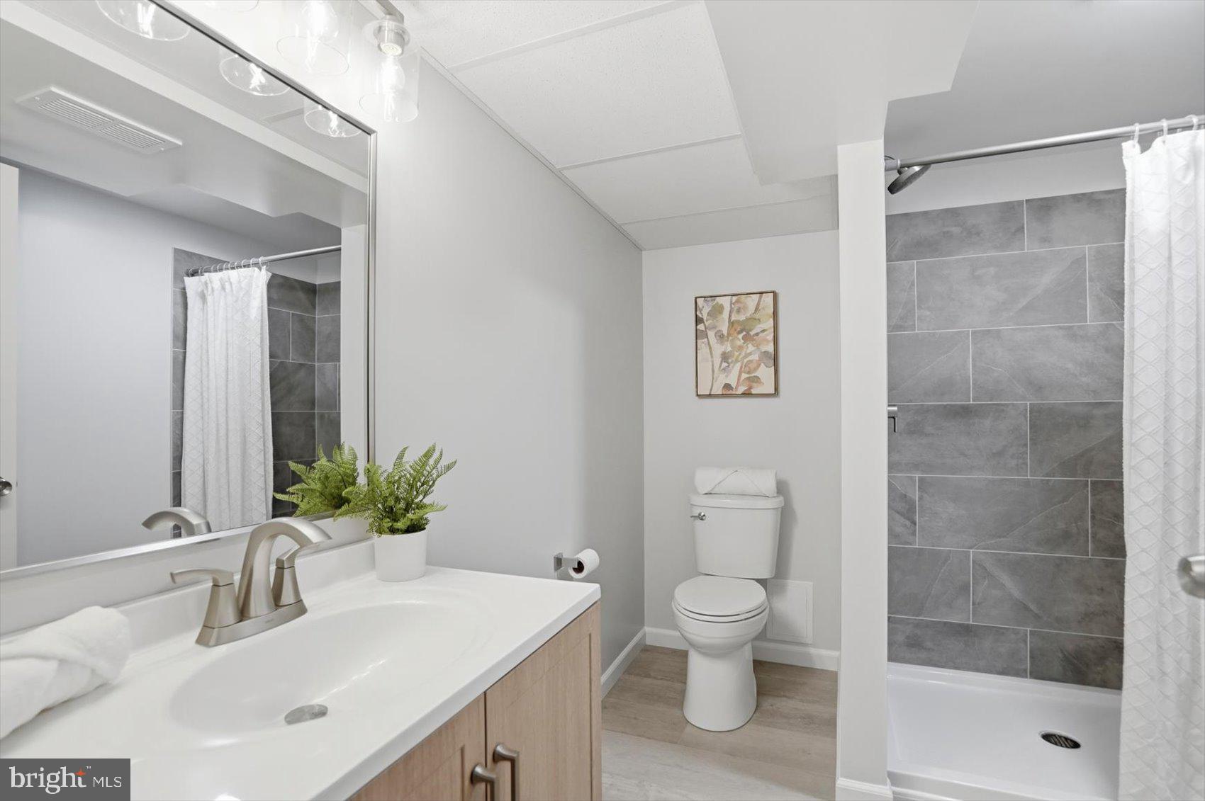 HILLSIDE PARK - Residential