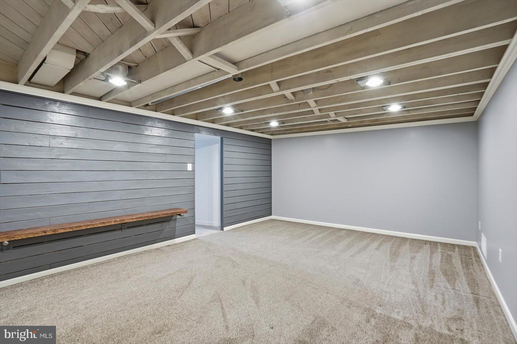 HILLSIDE PARK - Residential