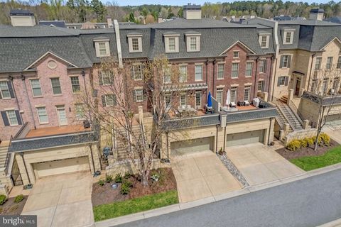 604 RIVER MIST DRIVE NATIONAL HARBOR MD 20745