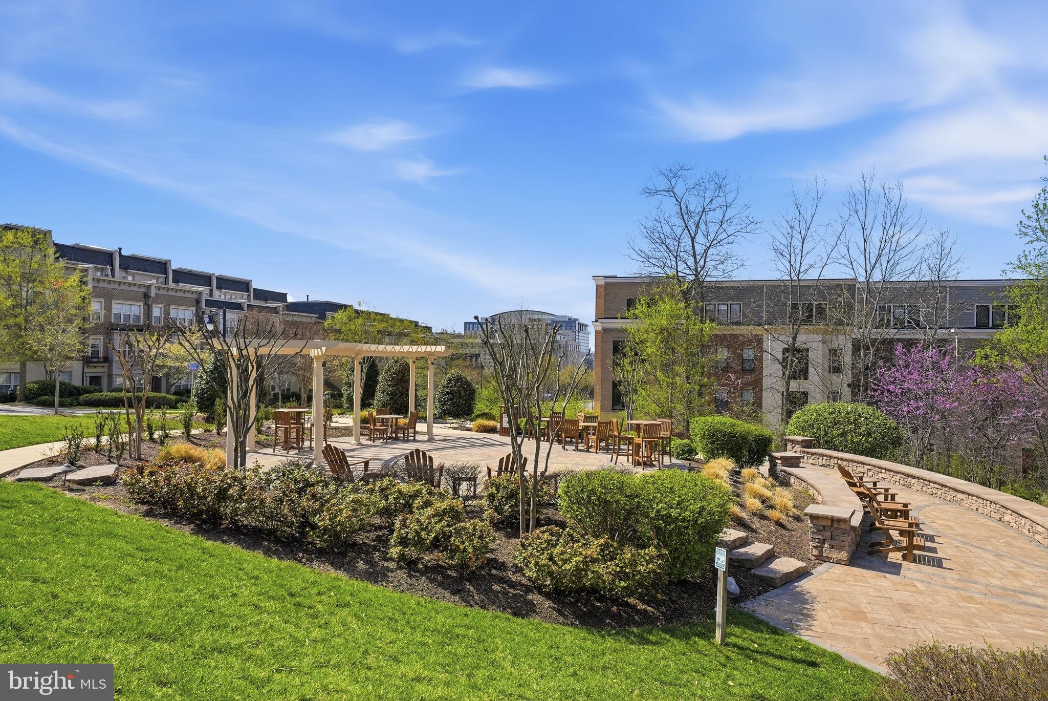 POTOMAC OVERLOOK AT NATIONAL HARBOR - Residential