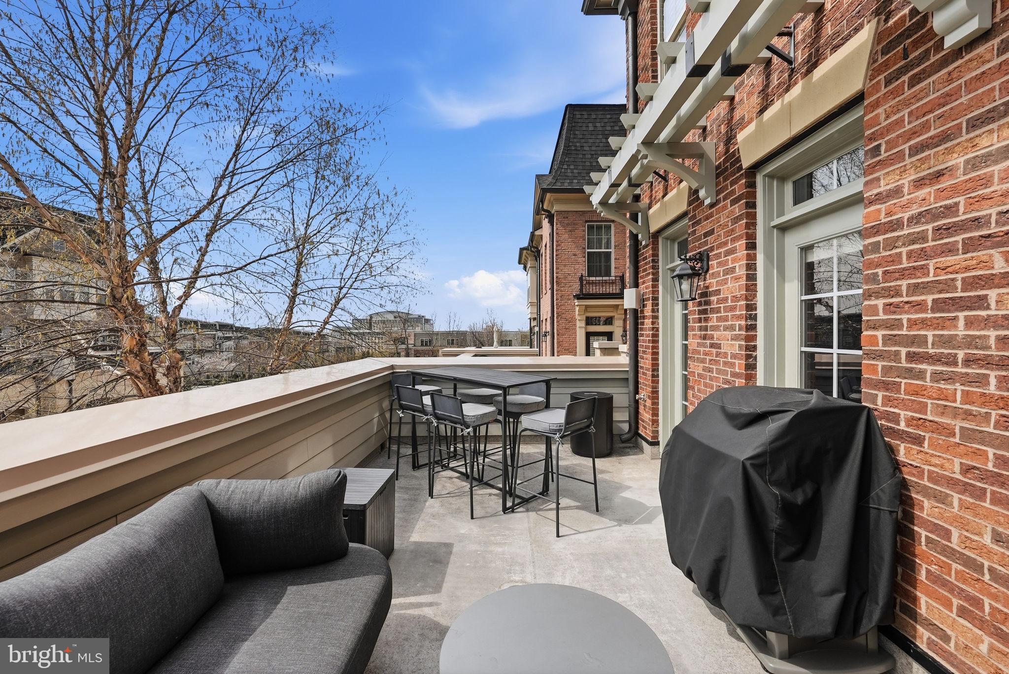 POTOMAC OVERLOOK AT NATIONAL HARBOR - Residential