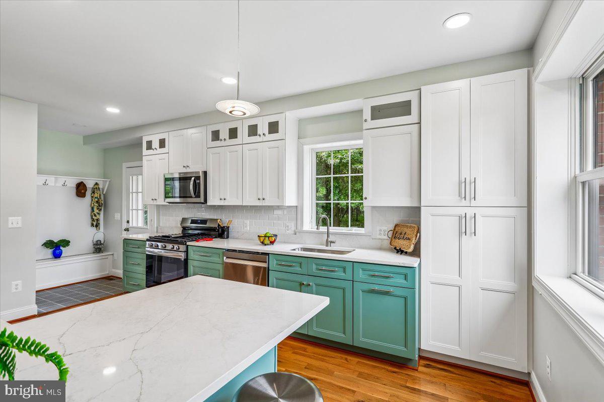 5818 MONTGOMERY ROAD