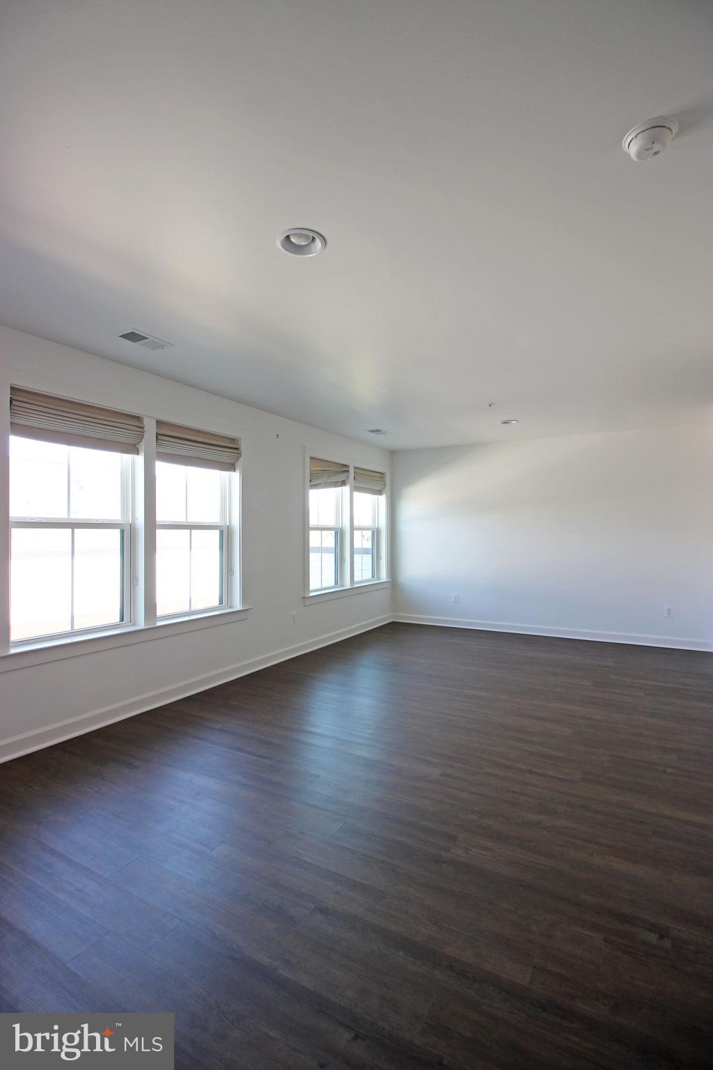 WESTMOORE AT MOOREFIELD - Residential Lease