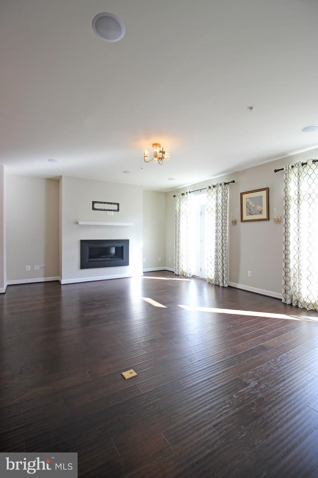 WESTMOORE AT MOOREFIELD - Residential Lease