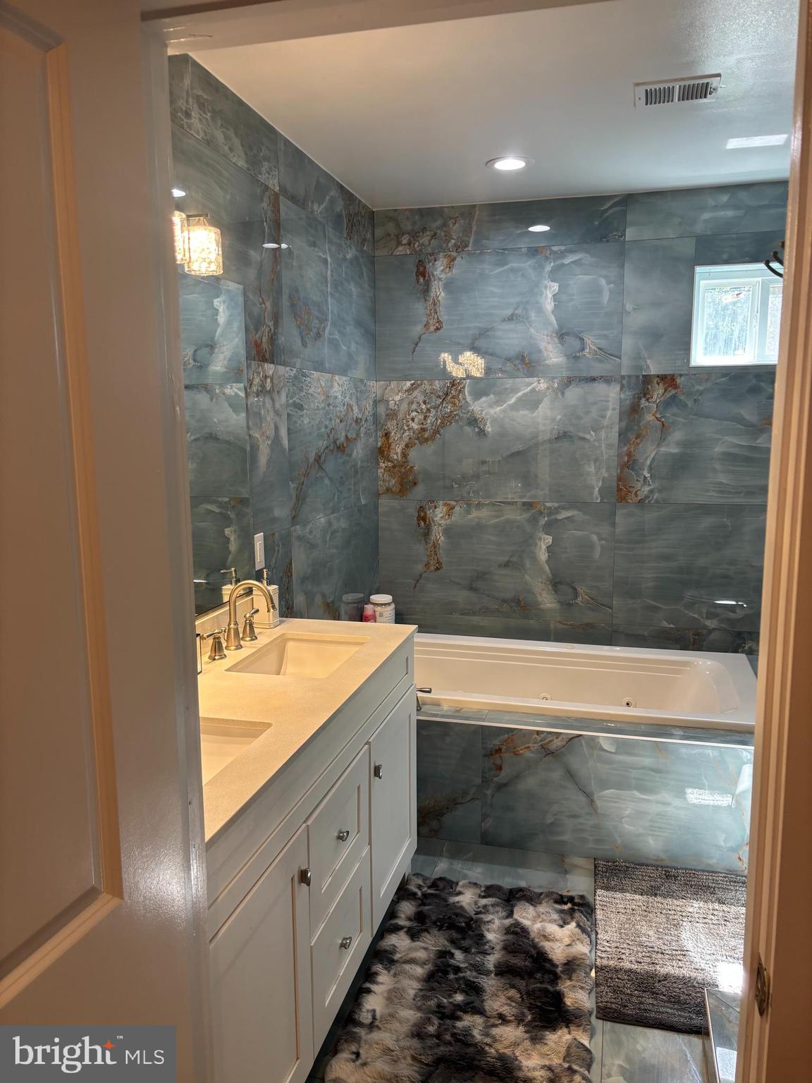 BROAD RUN FARMS - Residential