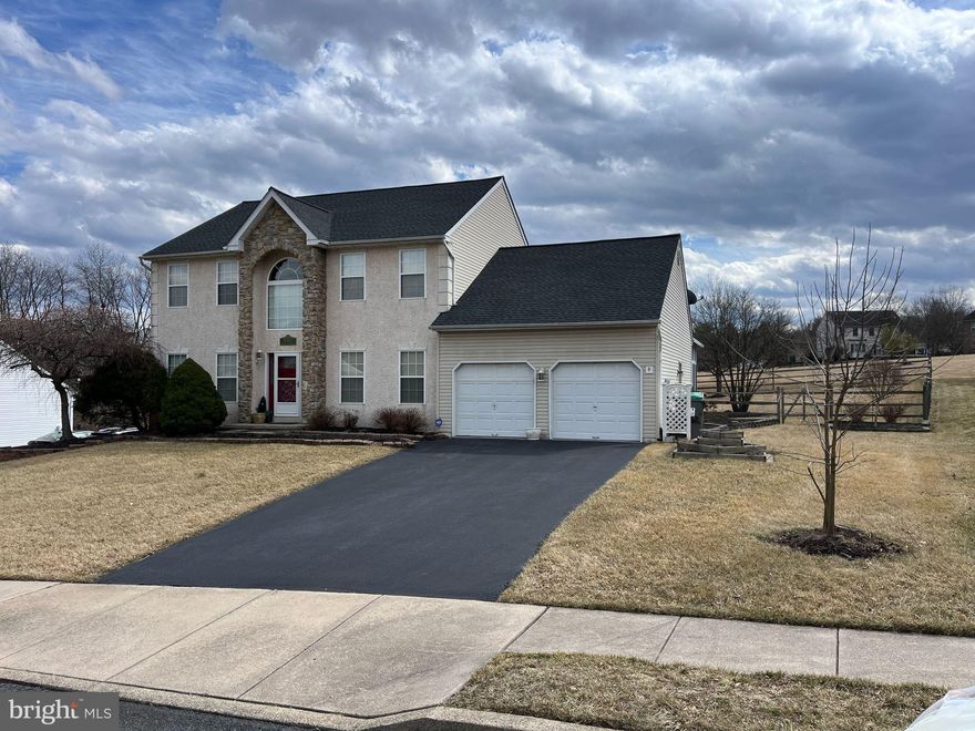 A wonderfully laid out four bed, two and a half bath home located a few minutes from the center of Harleysville, and less that ten minutes from PA turnpike. The downstairs consists of a full kitchen, breakfast nook, dining room with a fireplace, living room, family room, laundry room, and half bath. The second floor has a large main bedroom, large master bath with separate tub and shower, three regular sized bedrooms with a shared bathroom. The basement is mostly finished with a gym and a wine cellar. The rear of the home consists of the enclosed porch, deck, and yard. You will appreciate the garage with interior access on those cold days. This home is pet friendly and ready to move in!