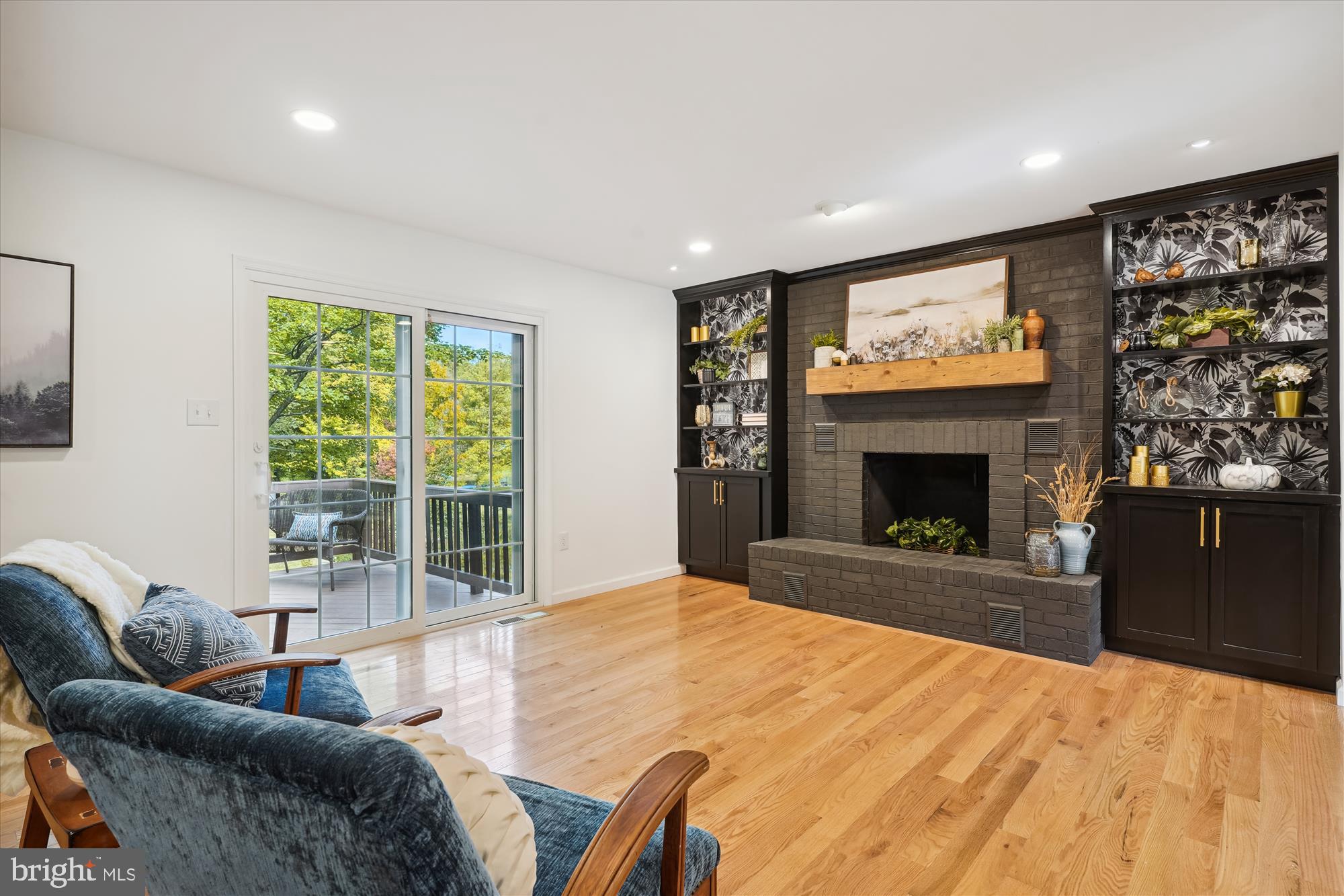 MONTCLAIR - Residential