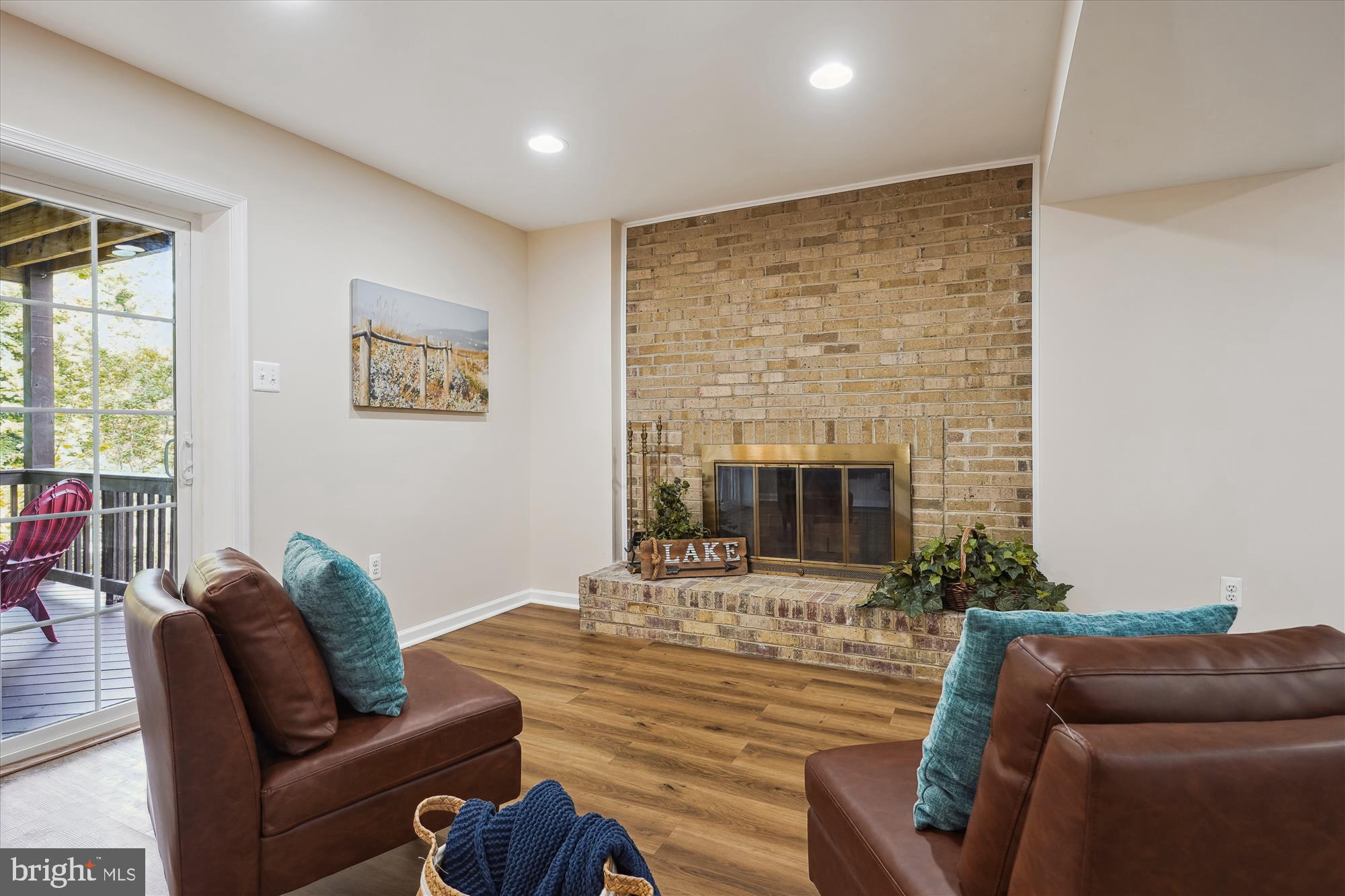 MONTCLAIR - Residential