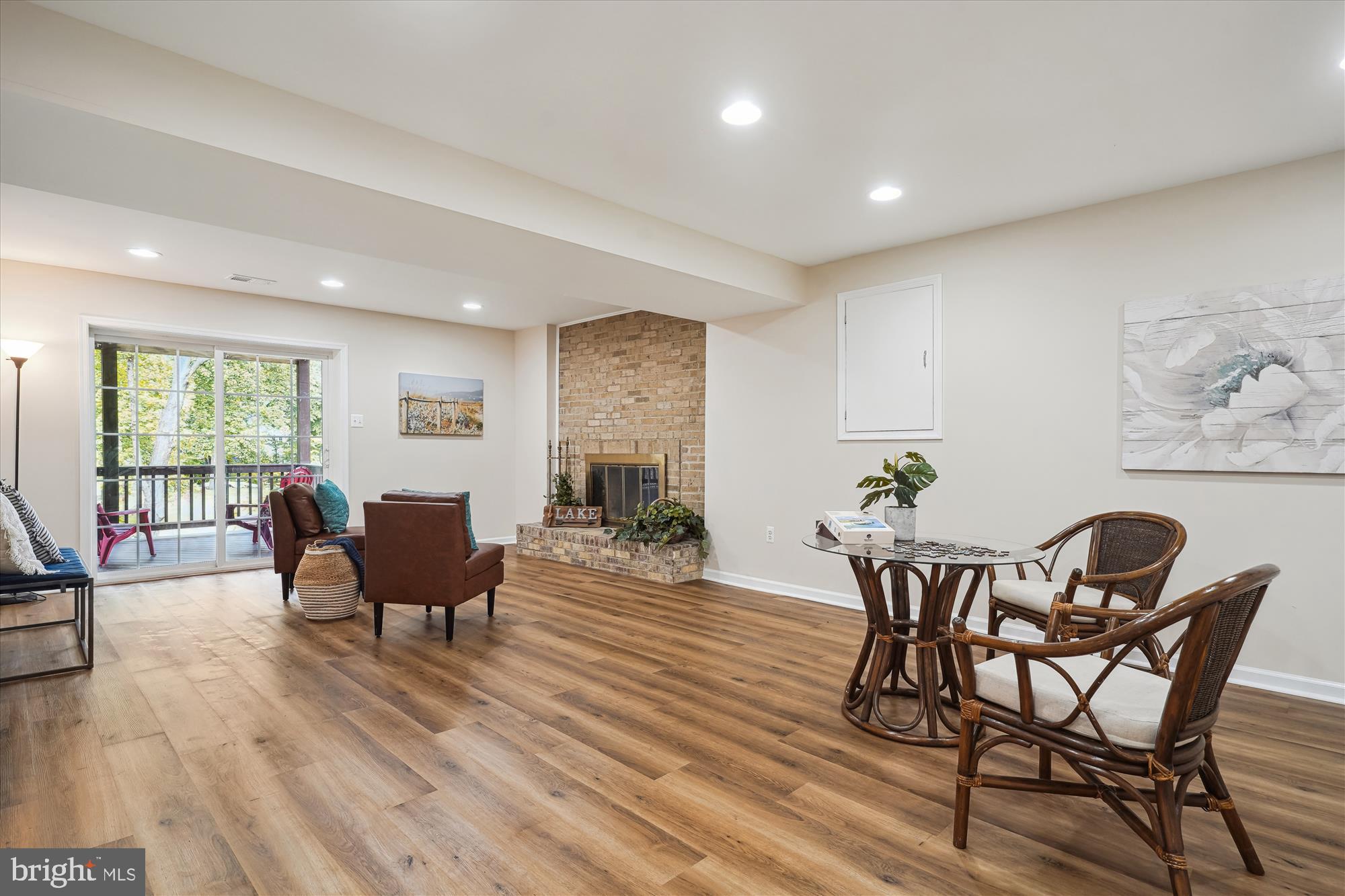 MONTCLAIR - Residential