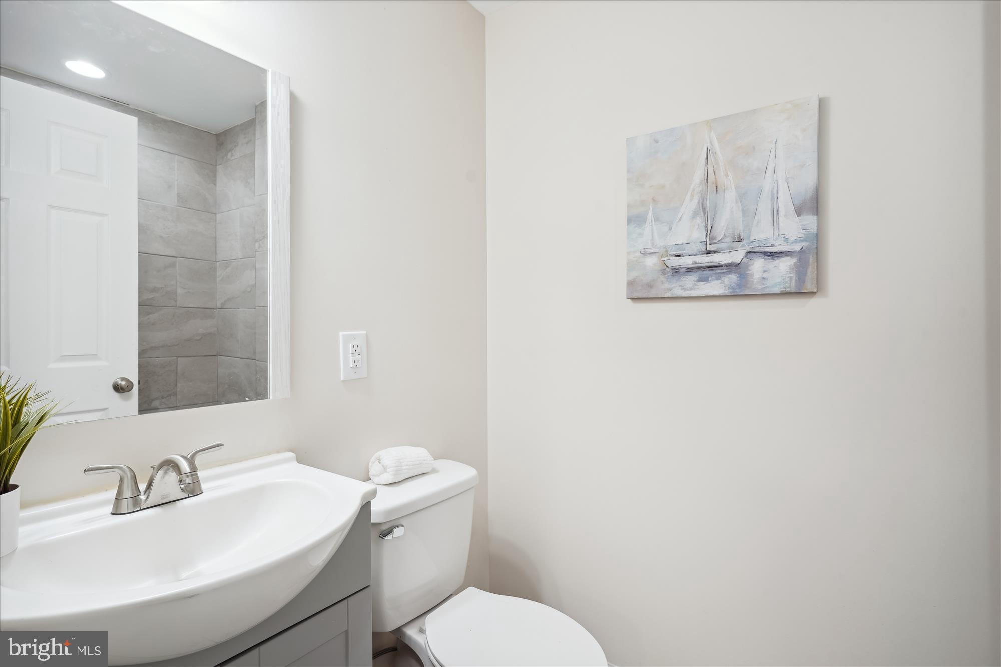 MONTCLAIR - Residential