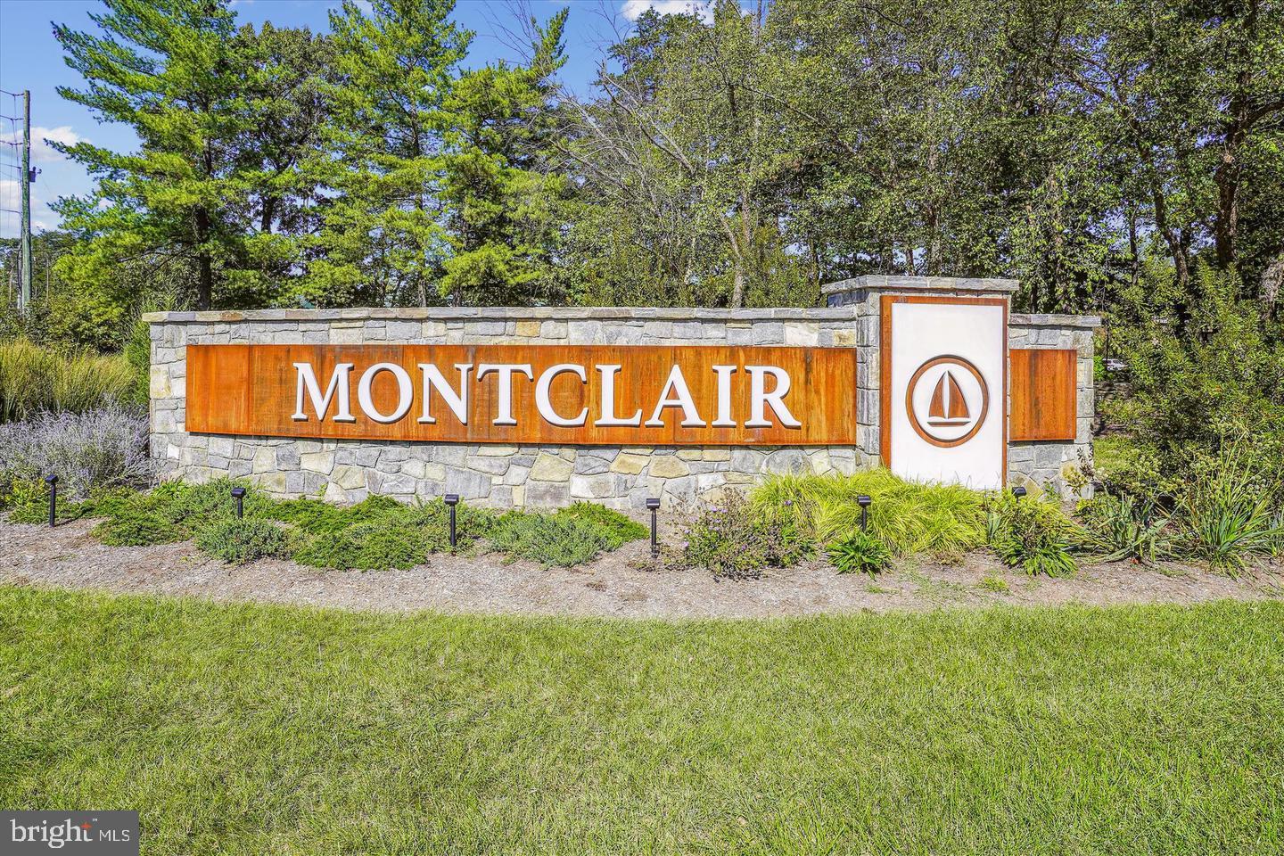 MONTCLAIR - Residential