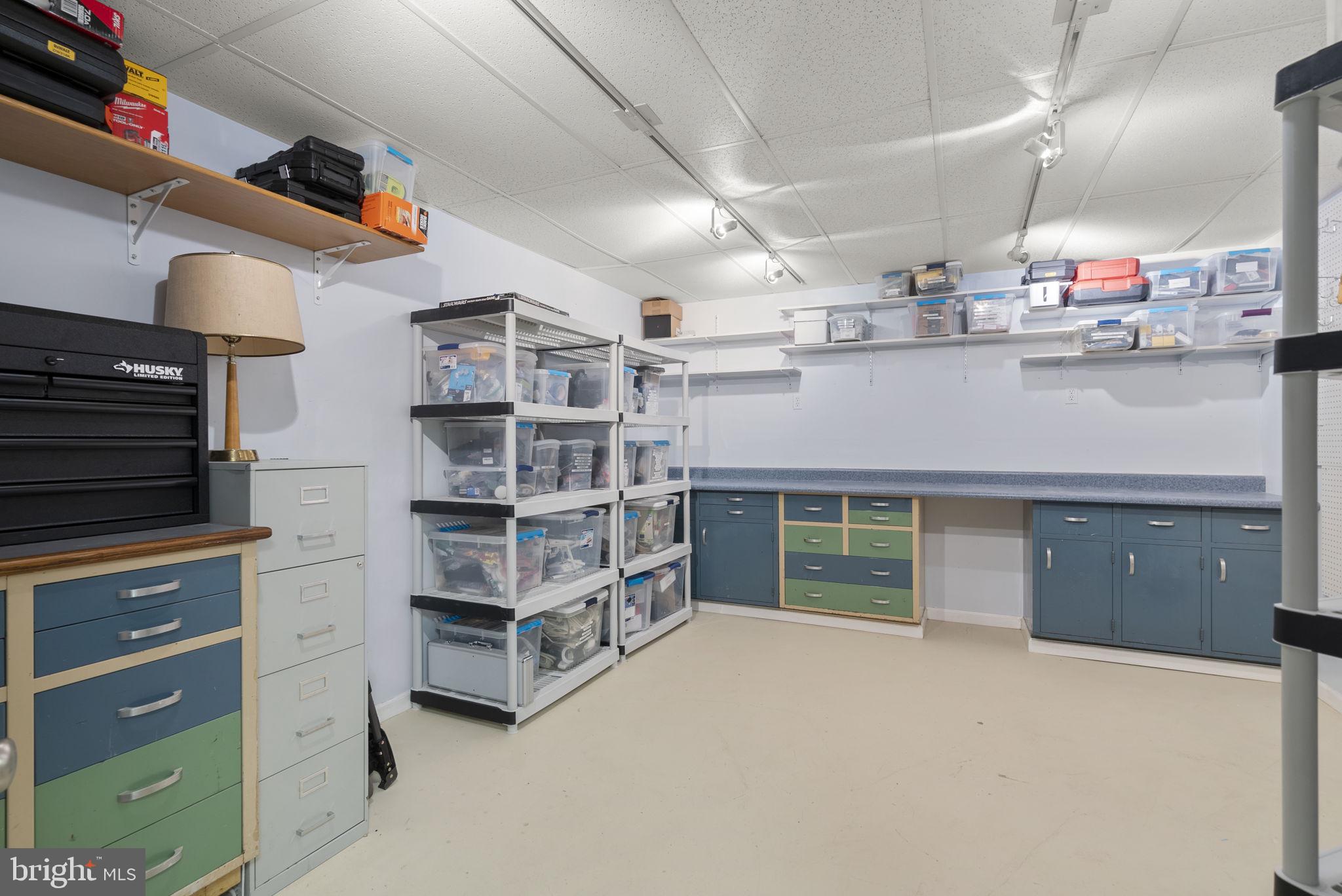 VILLAGE OF RIVER HILL - Residential