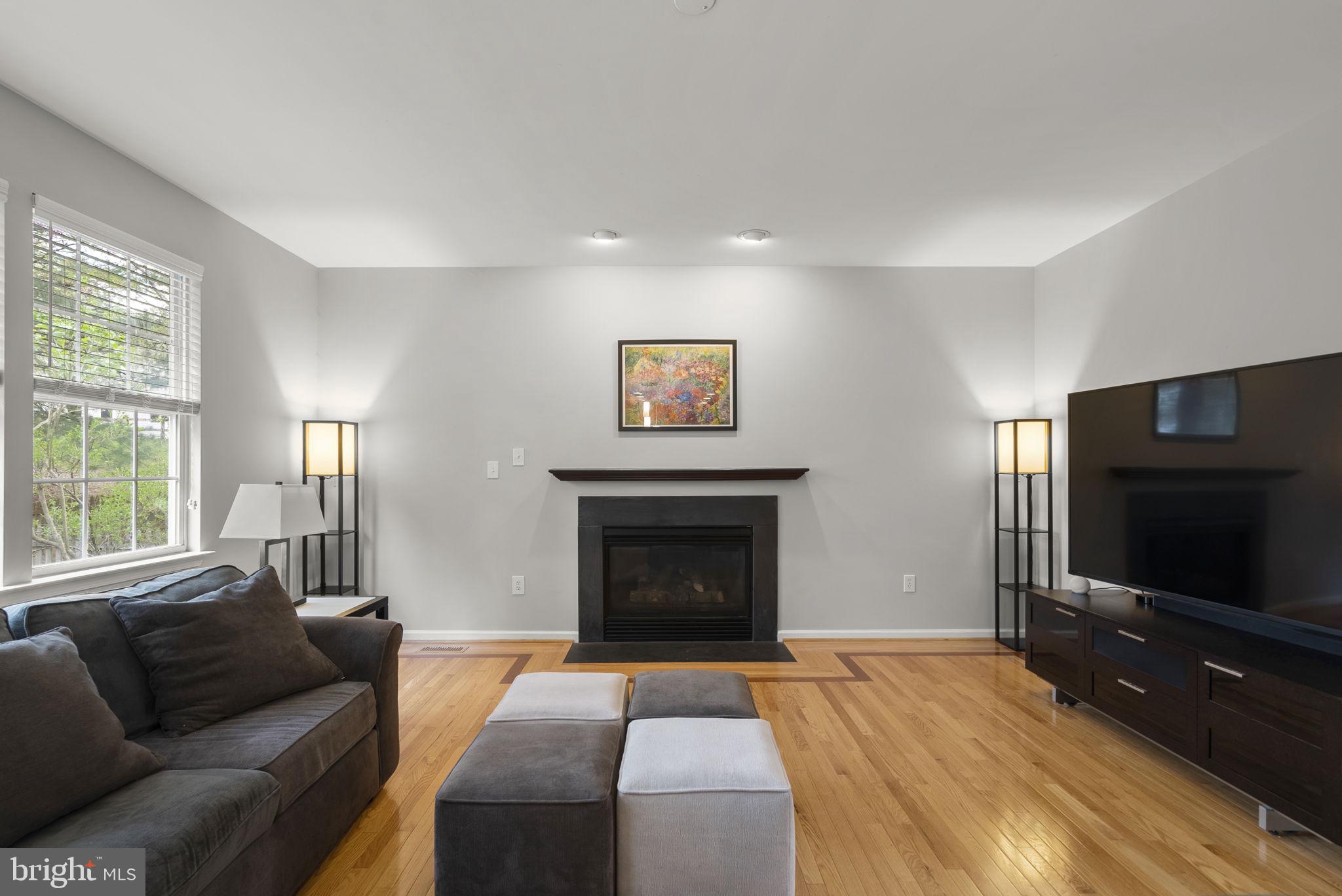 VILLAGE OF RIVER HILL - Residential