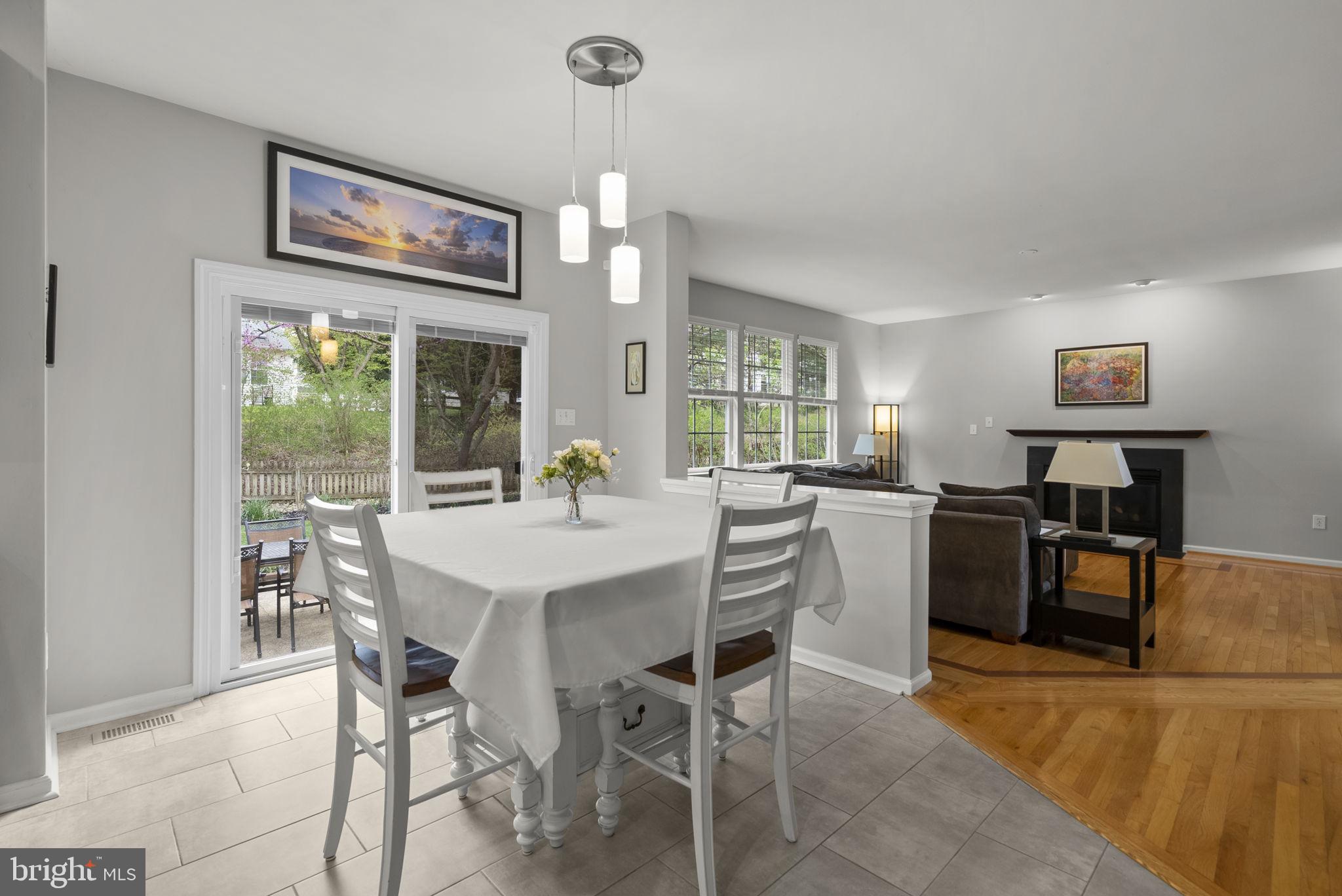 VILLAGE OF RIVER HILL - Residential