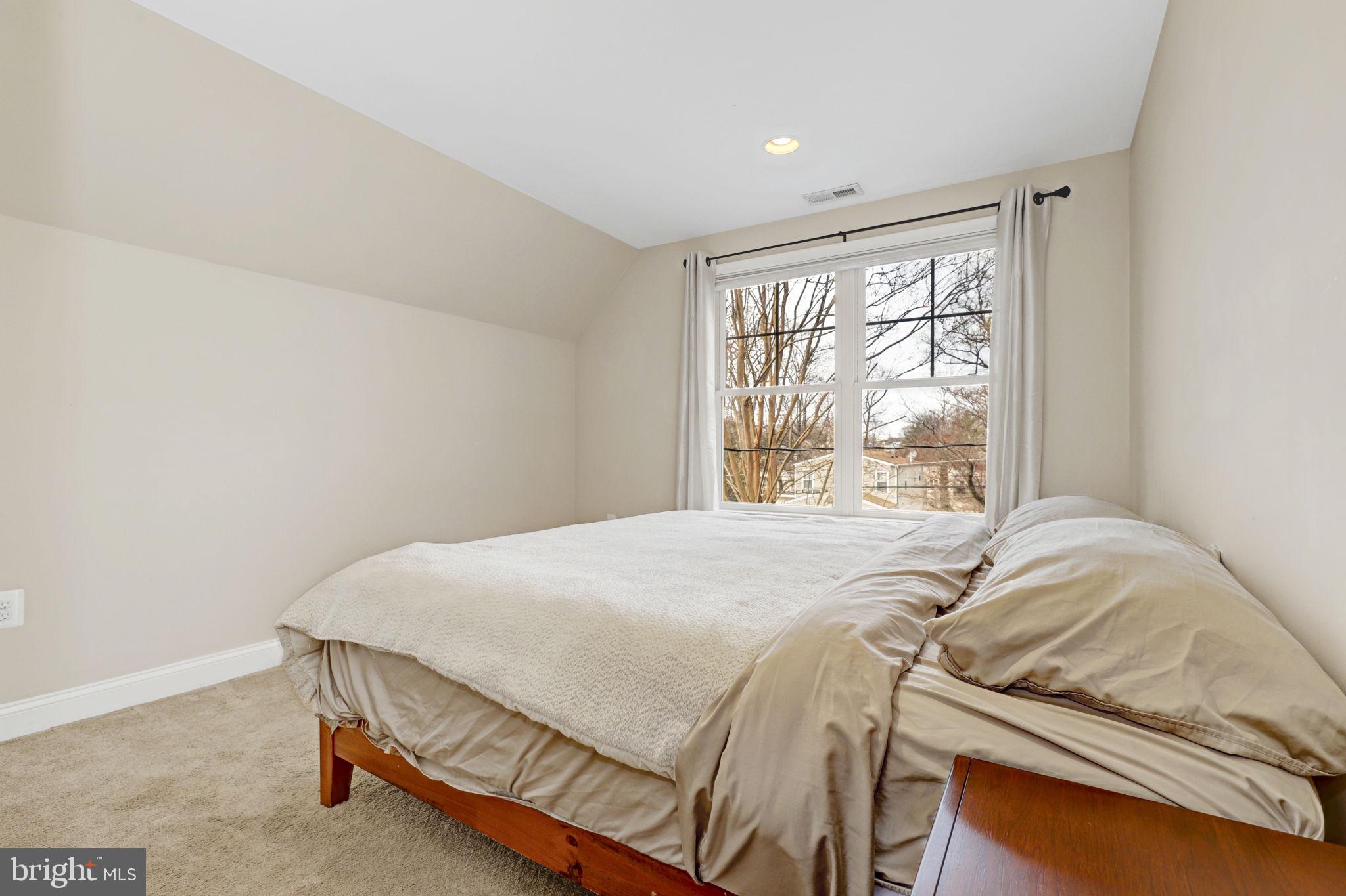 KENSINGTON VIEW - Residential