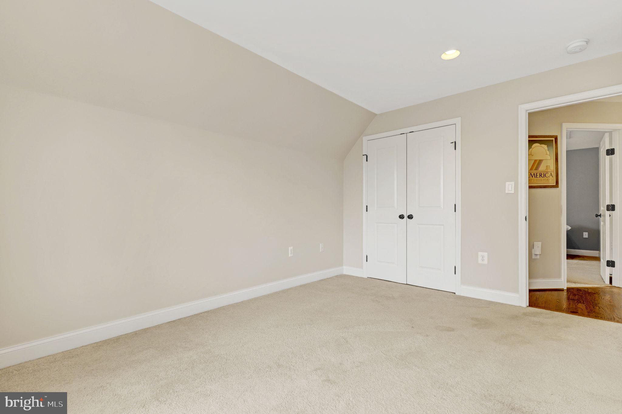 KENSINGTON VIEW - Residential