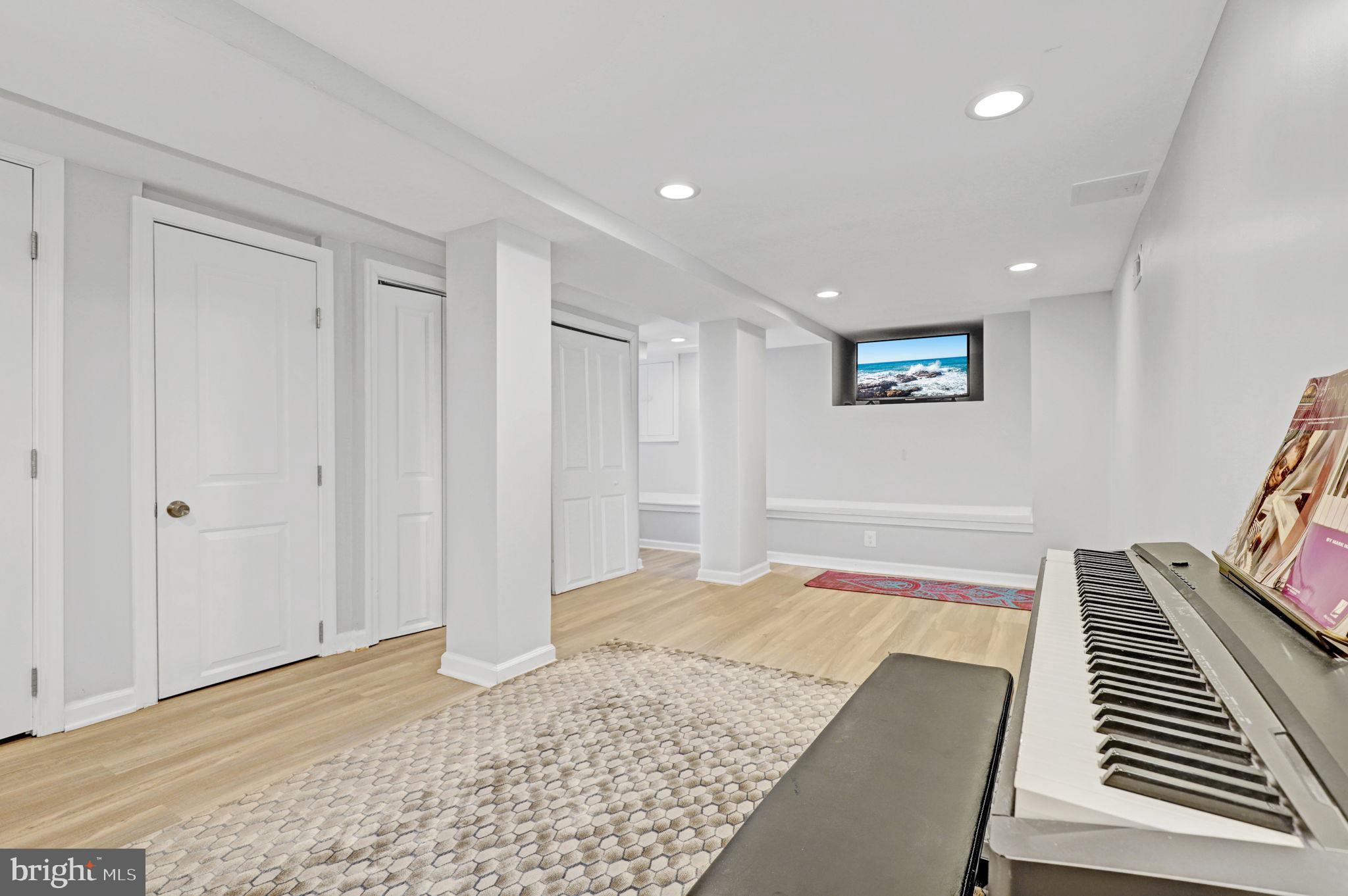 KENSINGTON VIEW - Residential