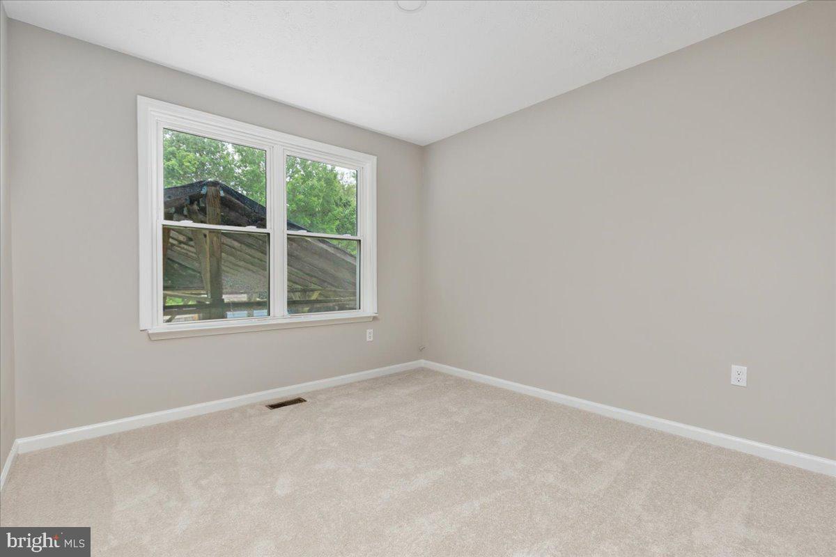 VISTA WOODS - Residential