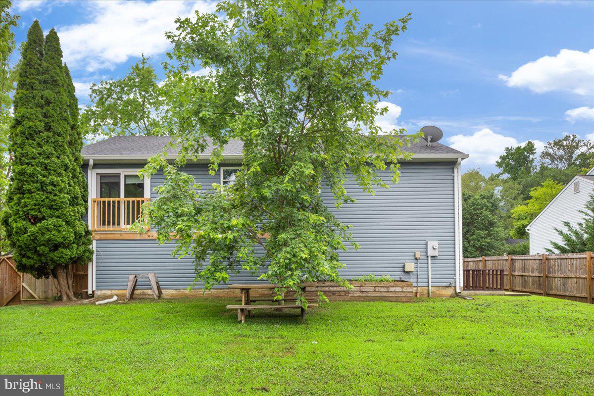 VISTA WOODS - Residential