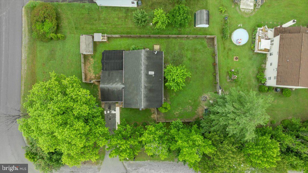 VISTA WOODS - Residential