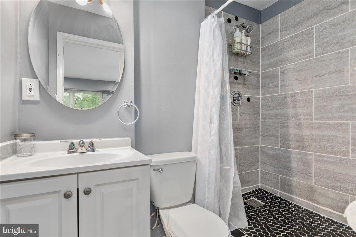 VISTA WOODS - Residential