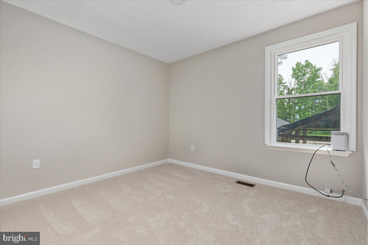 VISTA WOODS - Residential