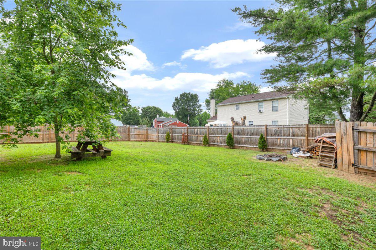 VISTA WOODS - Residential