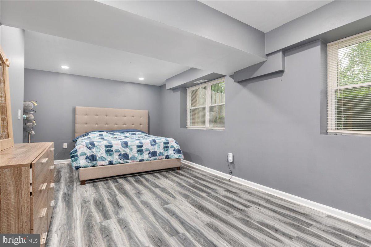 VISTA WOODS - Residential