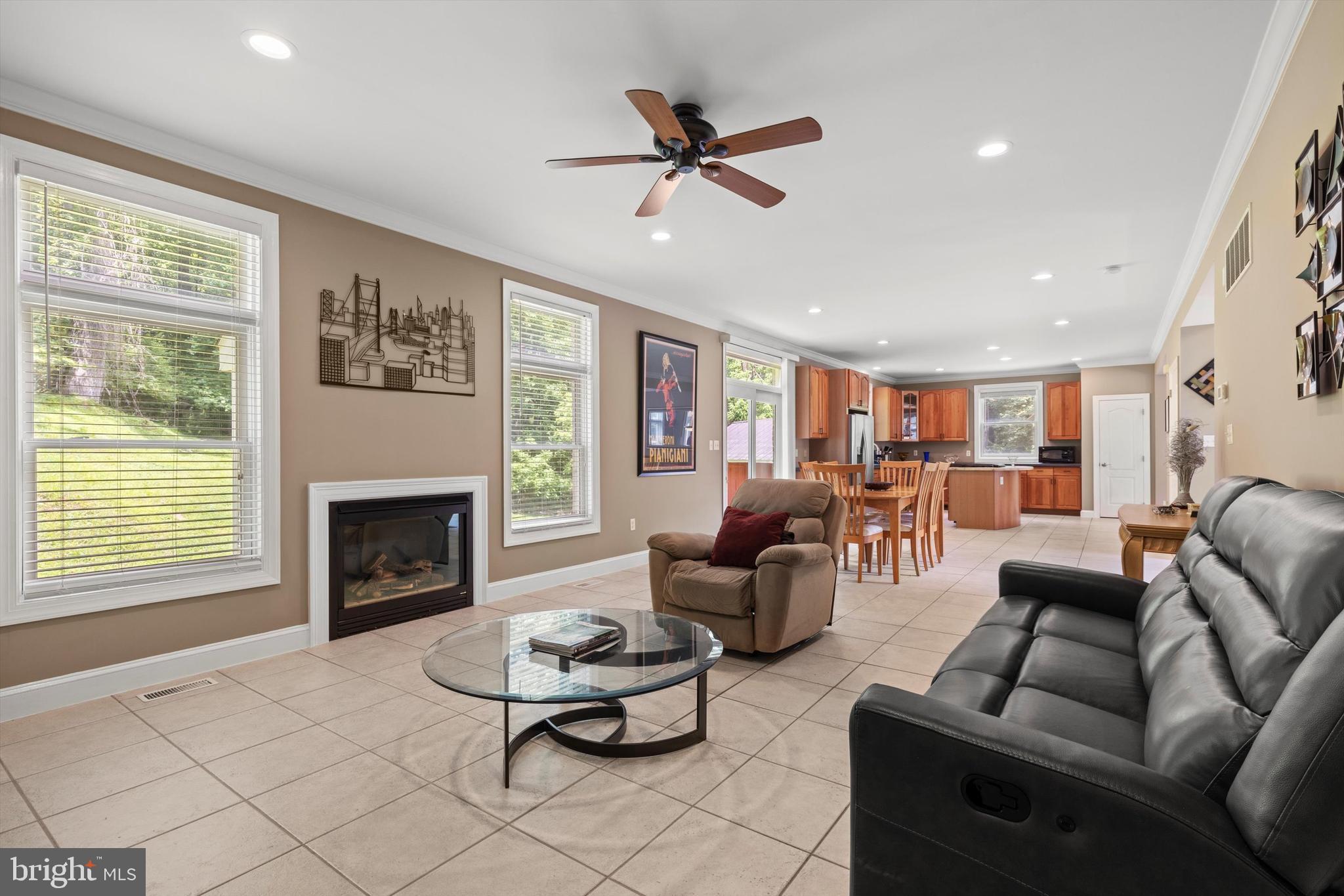 GLYNDON - Residential