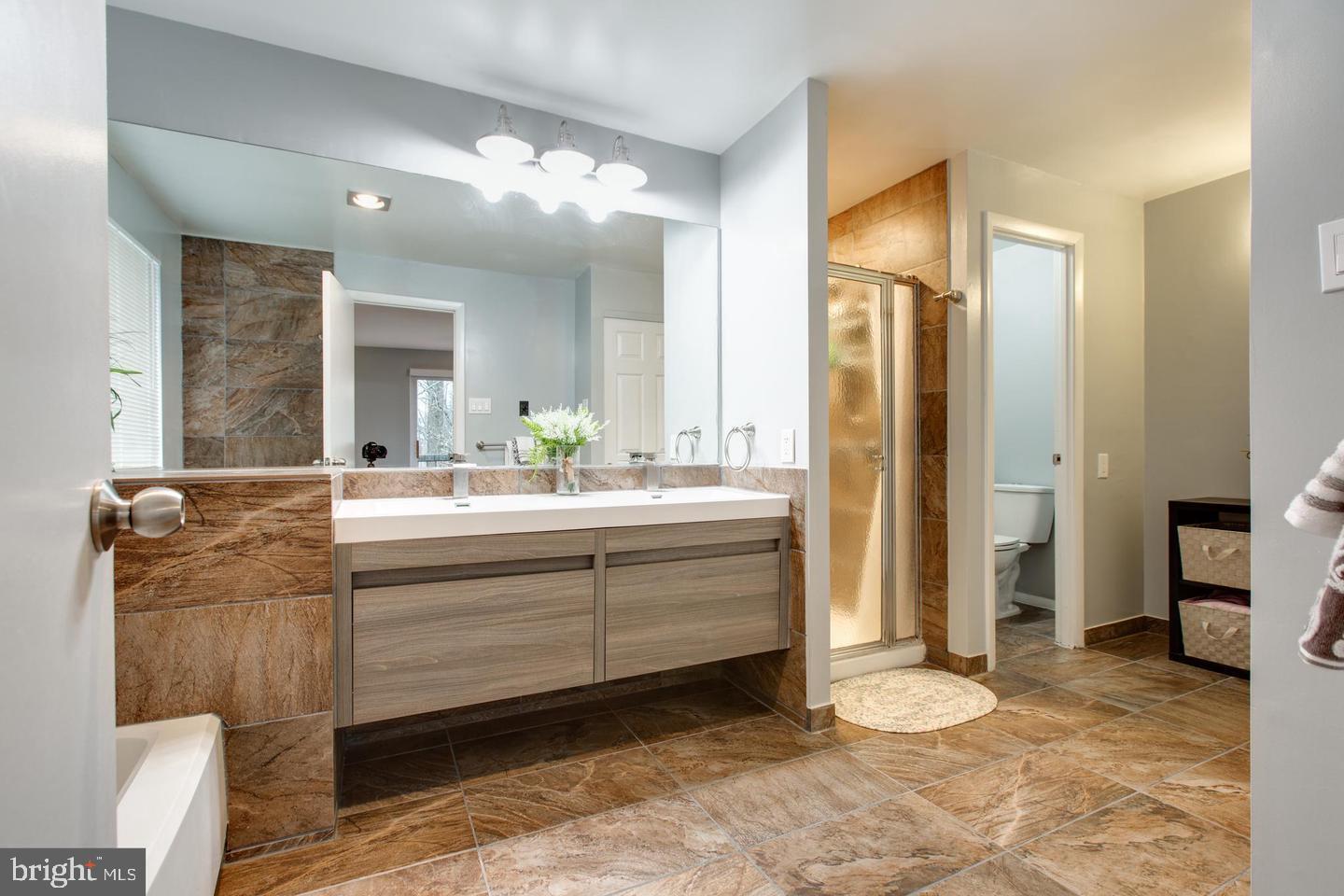 VILLAGE OF HICKORY RIDGE - Residential Lease