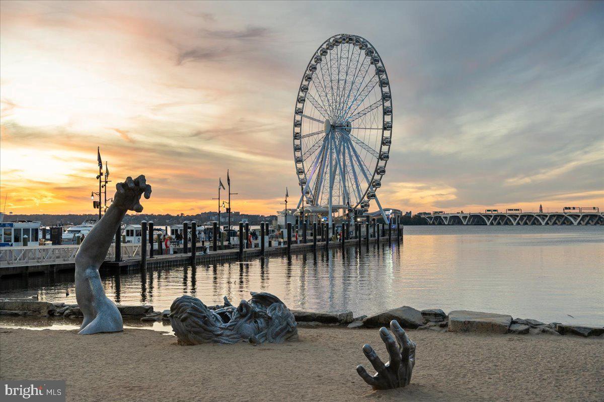 PINEHURST ESTATES - Residential Lease