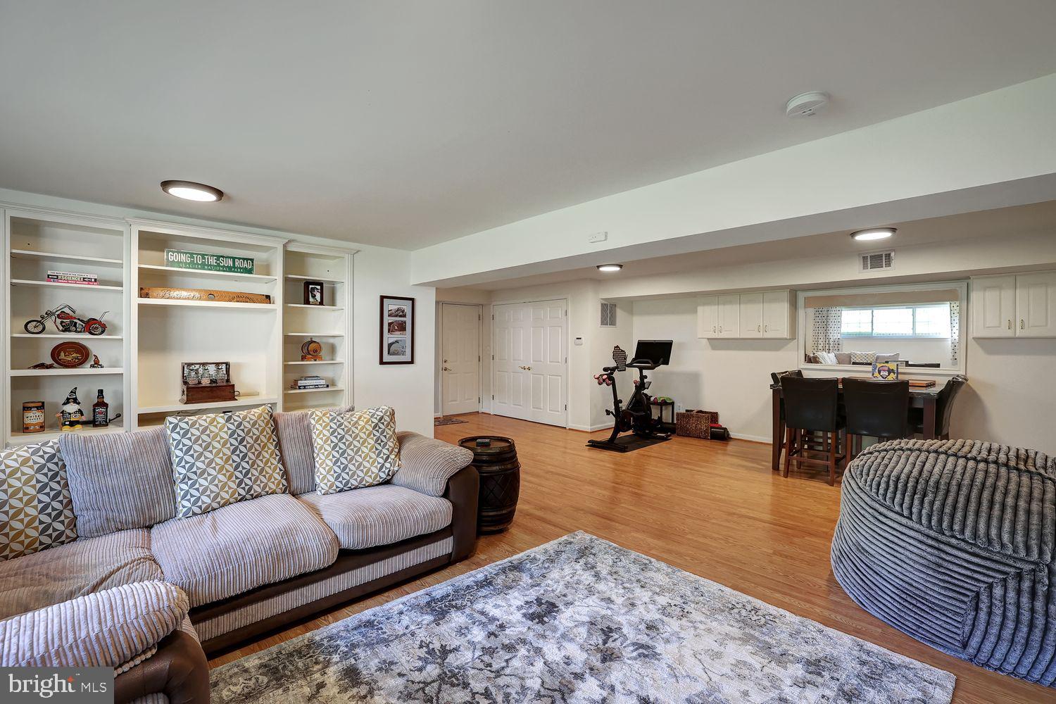 LINCOLNIA PARK - Residential