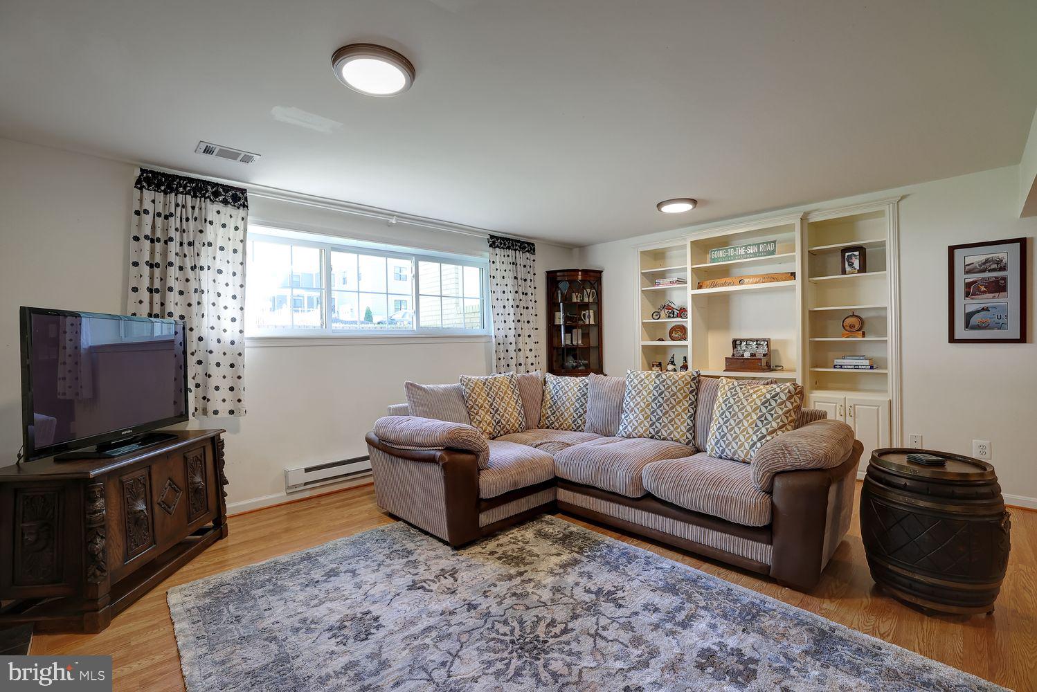 LINCOLNIA PARK - Residential