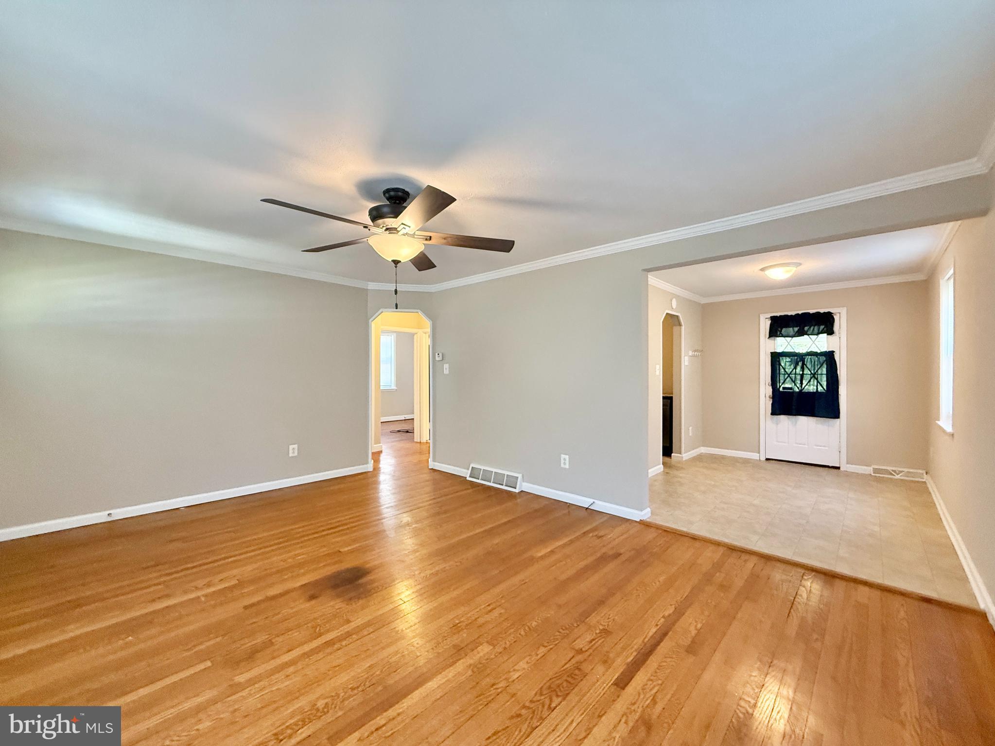 138 W LINWOOD AVENUE