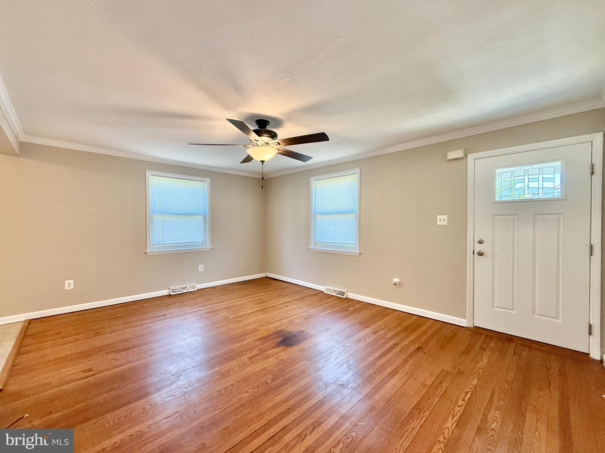 138 W LINWOOD AVENUE