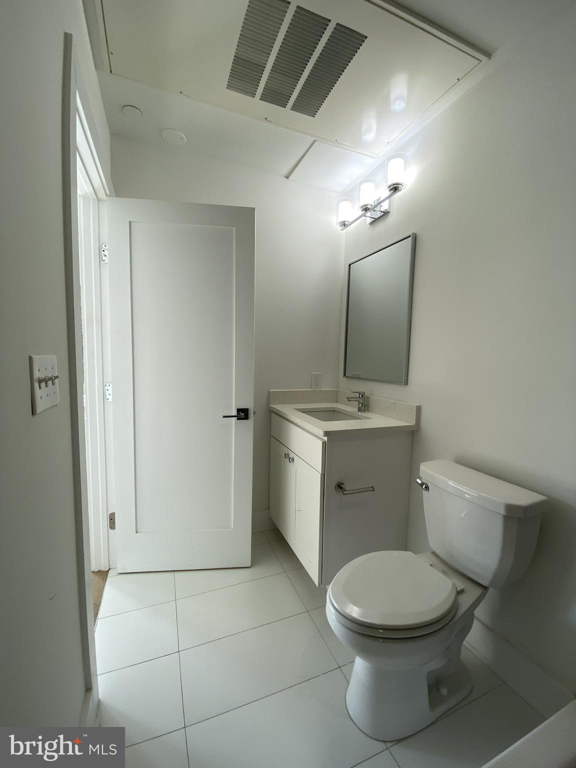 CHEVY CHASE - Residential Lease