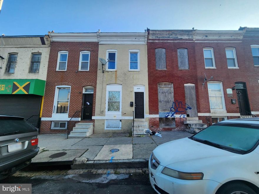 ONLINE AUCTION: Bidding begins 12/26/2025 @ 10:00 AM. Bidding ends 12/30/2025 @ 11:00 AM. List Price is Suggested Opening Bid. Deposit: $5,000.
 
This two-story townhouse is located in the Broadway East neighborhood within Baltimore City. Residents can enjoy the nearby attractions such as Clifton Park, Northeast Market, Erdman Shopping Center and Johns Hopkins Hospital. The property is occupied. The area provides easy access to a major traffic artery, West North Avenue, connecting to other parts of Baltimore.